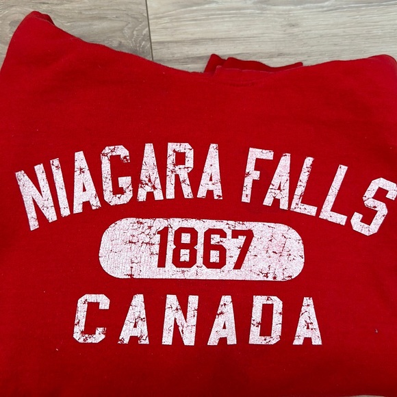Dubwear Clothing Co. Authentic athletic -small red Niagara Canada pullover - Picture 2 of 5